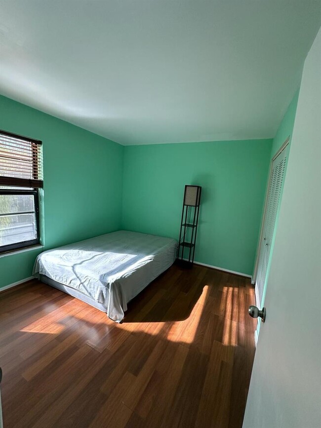 Photo - 132 S Cypress Rd Condo Unit 523