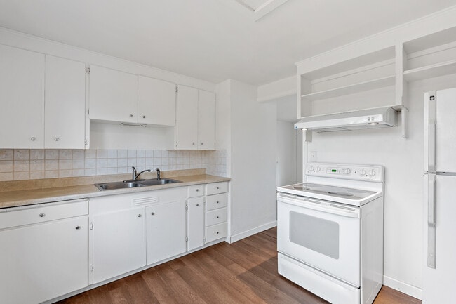 Building Photo - 10617 Addison St SW Rental