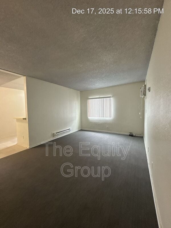 Photo - 830 Davis St Unit #3