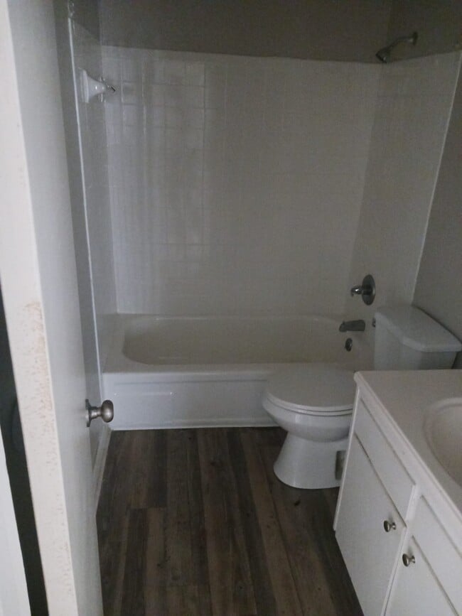 Bay Pointe Apartments