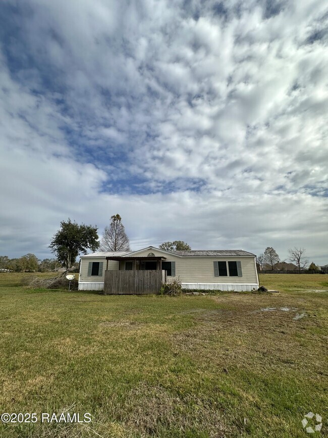 Building Photo - 111 Albertson Pkwy Rental