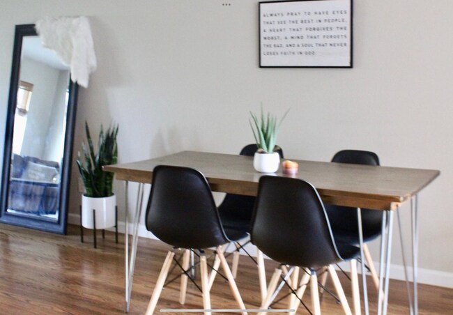 Área de comedor - 5019 W 34th Ave