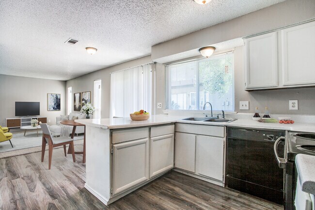 Photo - Waterside Apartment Homes