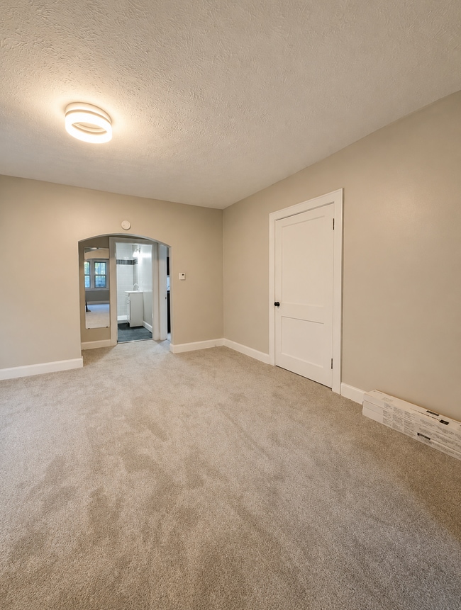 Photo - 133 W Blake Ave Unit 2