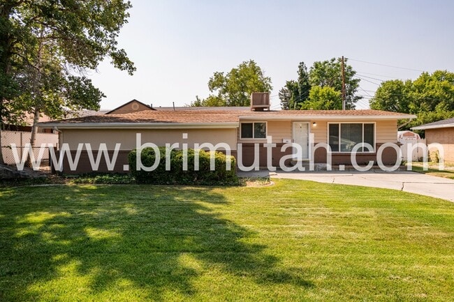 Building Photo - 656 E 5640 S