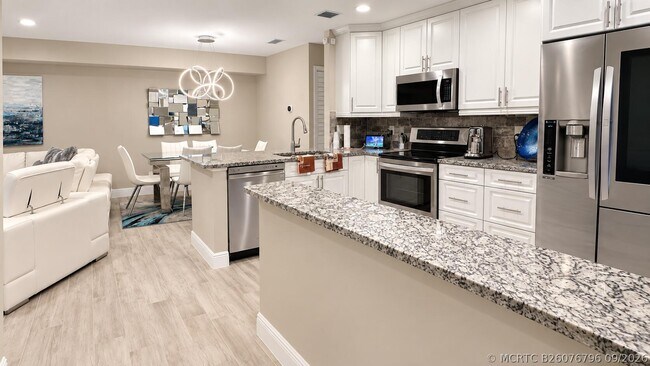 14917 Wedgefield Dr Unit 203