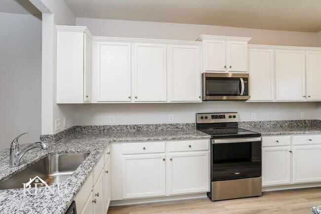 Photo - 10406 Sweetwater Creek Dr