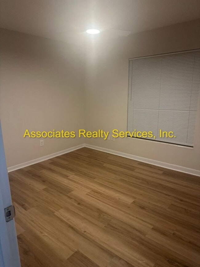 Photo - Remodeled 4BD/2BA Home with Den in Northwood!