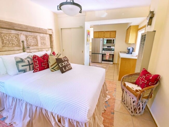 Photo - Unfurnished Studio Apartment on Historic H... Unit 522 1/2 Hillside Ave.
