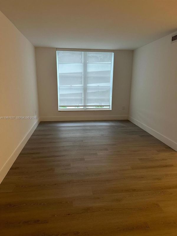 Photo - 210 SW 11th St