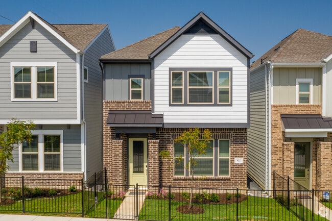 Photo - Echelon At Reverchon Bluffs Rental Homes