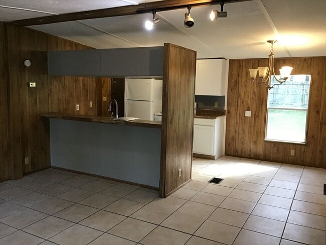 Photo - 108 Sandy Beach Ln