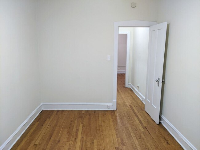 Photo - 710 Seward St