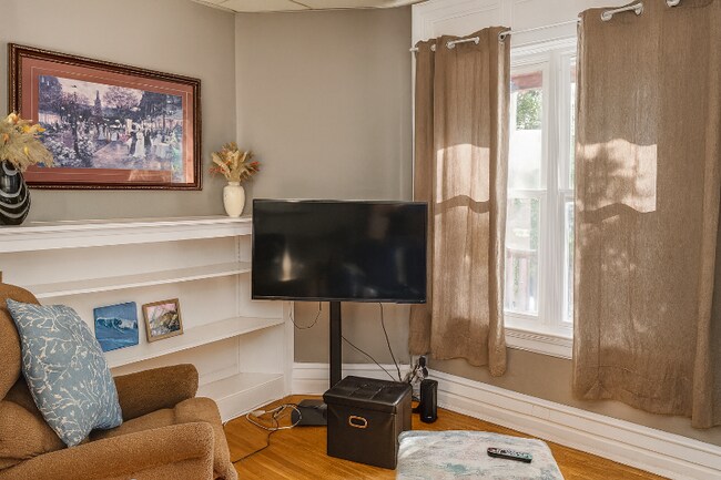 Photo - 171 Richmond Ave Unidad 1