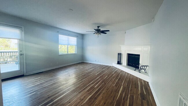 Photo - Knoxville (Farragut) 37934 - 4 Bedroom, 2.5 bath Farragut Home with Community Pool and Lake Acces...
