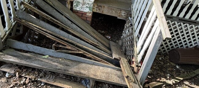 Photo - 941 W Waggoner St