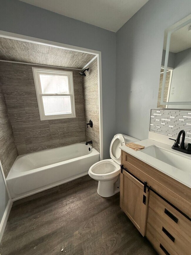 Photo - 3 bedroom Akron