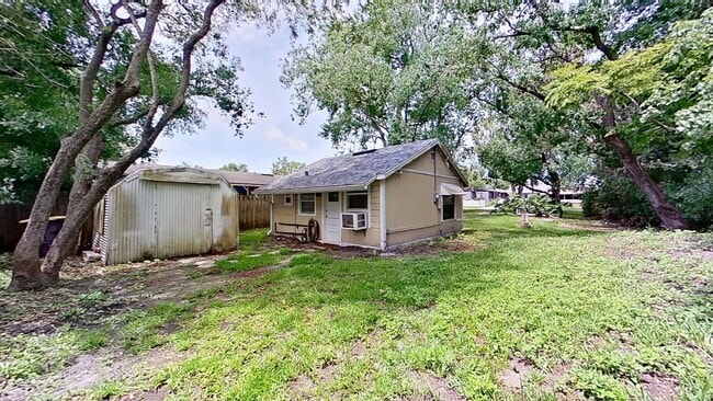 Photo - Tiny House Big Yard