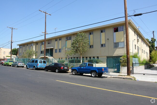 Photo - 3164 - 2701 San Marino St.