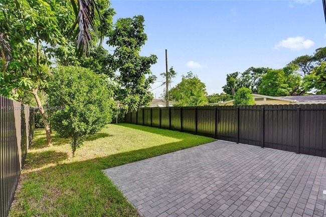 Photo - 119 NE 118th St