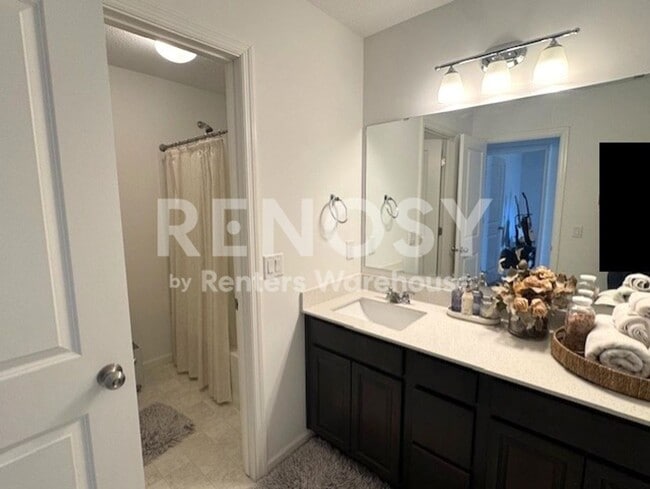 Photo - 7216 Walnut Grove Ln N