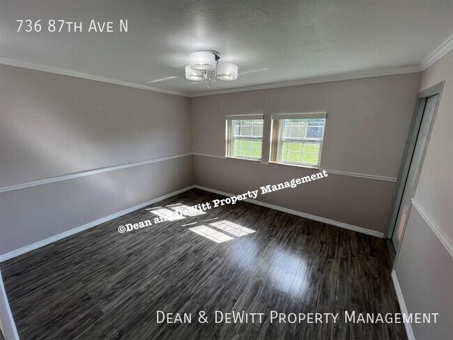 Photo - 736 87th Ave N