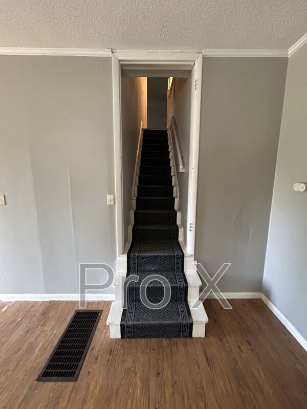 Photo - 121 W Jackson St Unit Apt. B