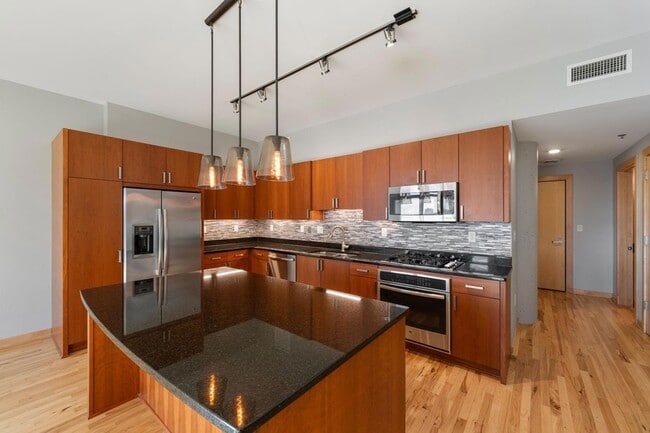 Photo - 1120 S 2nd St