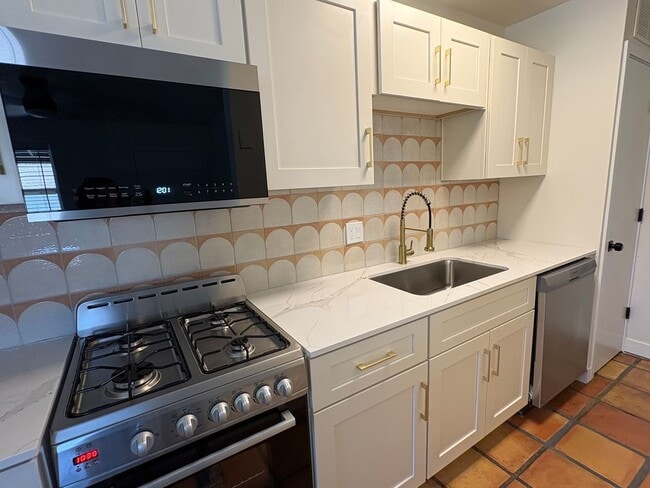 Building Photo - 817 S Melody Ln Unit 7
