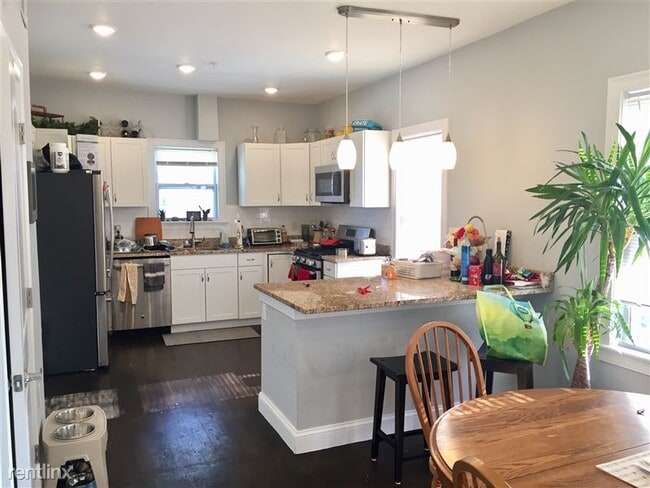 Photo - 43 Saint Paul St