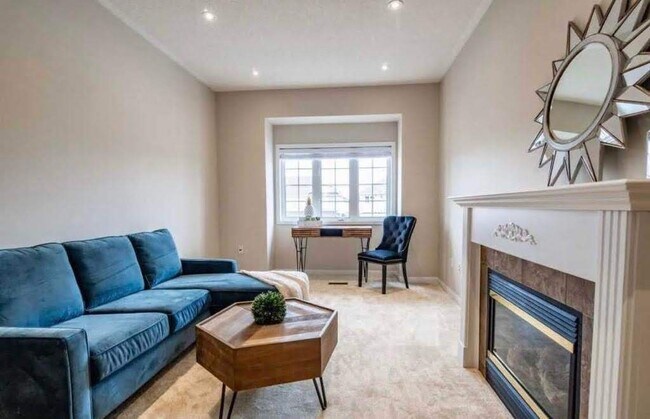 Photo - 61 Livingston Rd Unit 3-Bed Plus Den