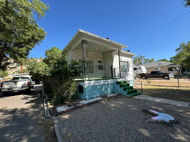 Photo - 812 Muir Ave