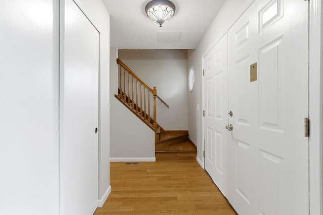 Photo - 2688 Bellwood Ave