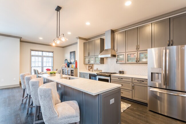 The Club at Waters Edge (Luxury Apartments)