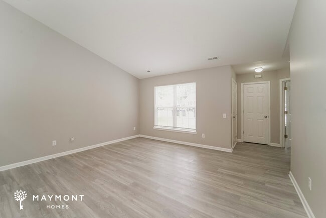 Photo - 6031 Veckman Ct