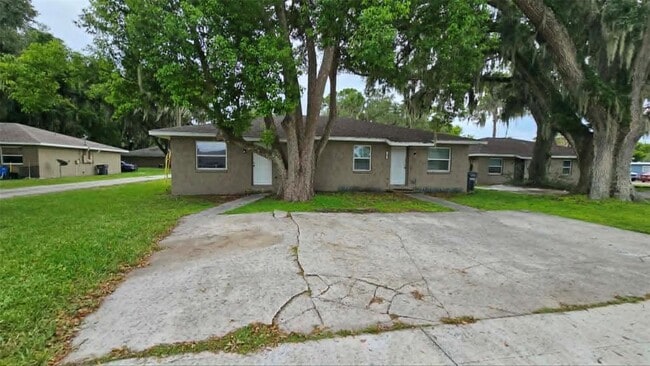 Building Photo - 2407 Idlewild St