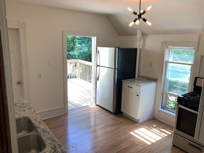 Photo - 3117 Harriet Ave Unit 2