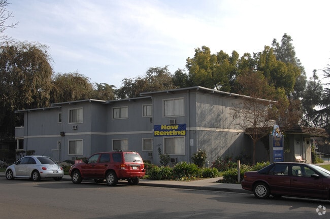 Photo - Royal Villa Apartments