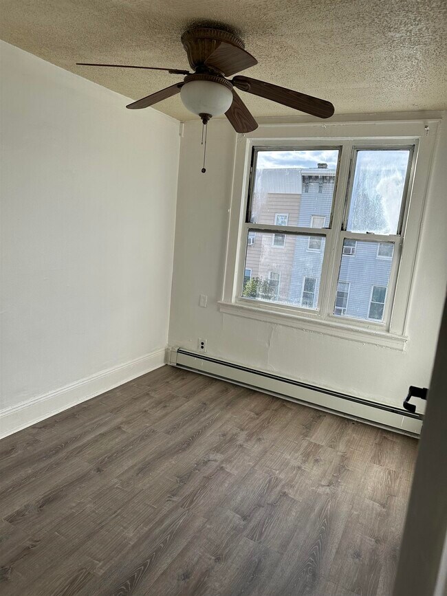 Photo - 1104 Summit Ave Unidad 3