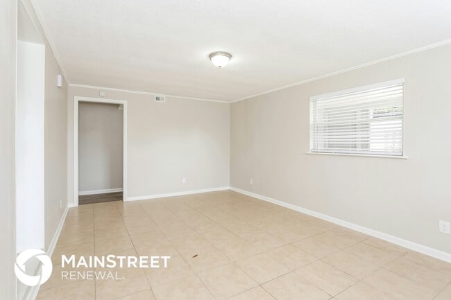 Photo - 7037 Pellias Rd