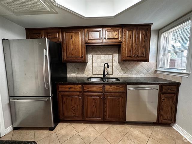 Building Photo - 6451 Oriole Dr Rental
