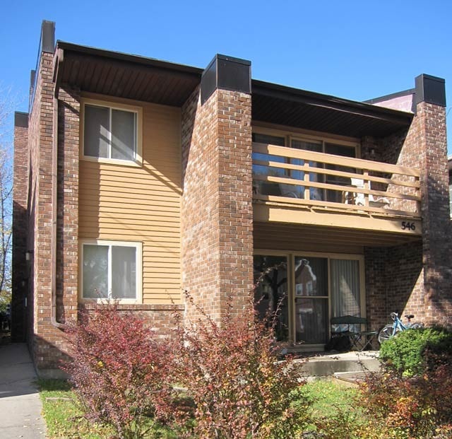 Building Photo - 546 W Doty St Unit #2 Rental