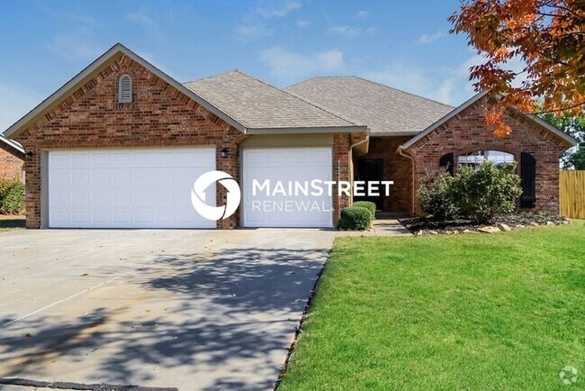 Building Photo - 3 Bedroom Pet-Friendly Home in Yukon, OK w...