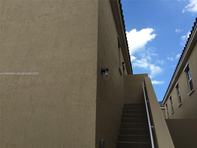 Photo - 17105 SW 96th St Unit Studio