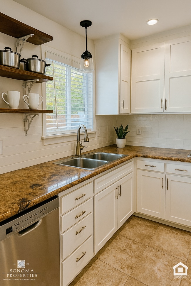 Photo - Bright & Cheery 2 Bedroom Home