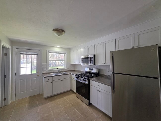 Photo - 196 Manzella Ct