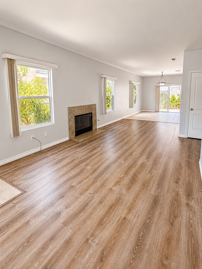 Photo - 1160 Grove Ave