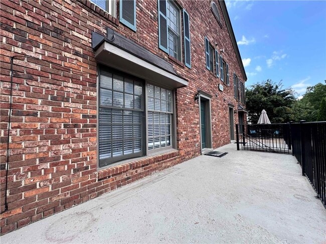 Photo - 3091 Colonial Way Unit 3