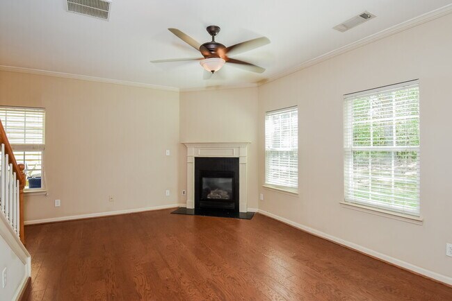 Photo - 5013 Amethyst Dr