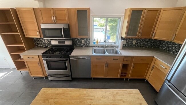Photo - 16 Gould Ave Unit 2
